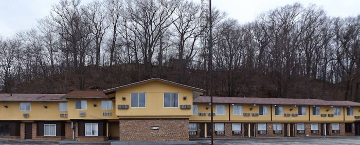 Best Western Manistee Motel (Carriage Inn Motel) - From Website